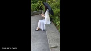 Chị banh lồn ra cho em liếm hạt le nào