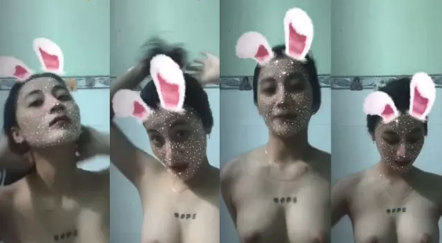 Lén lút với hộ lý trong giờ làm việc